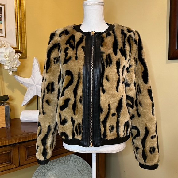 ✨STUNNING KARL LAGERFELD JACKET ✨ - Picture 1 of 5